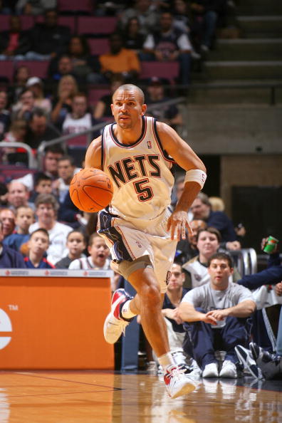 中展现了何 中展现了何