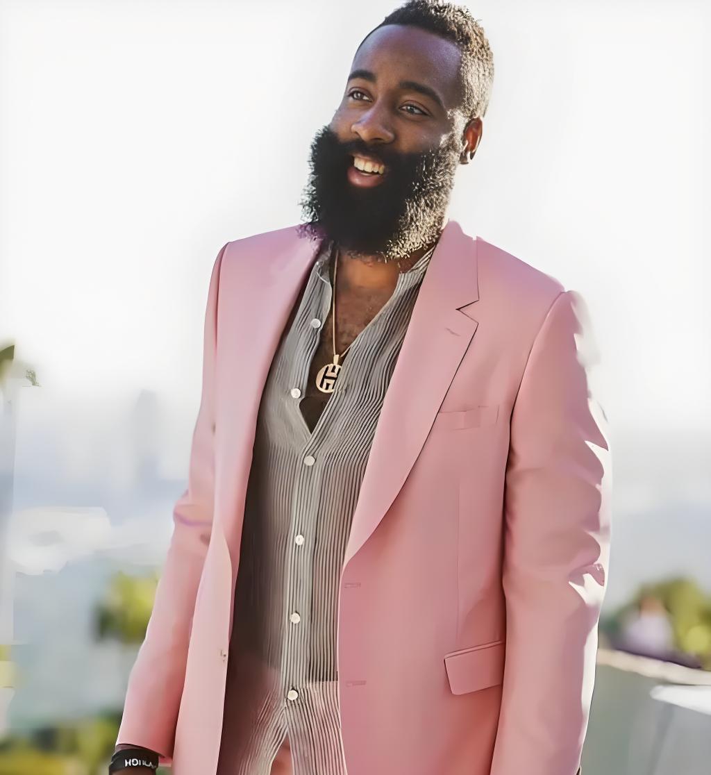 在9人桌更 在9人桌更